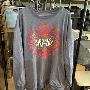 Cute lightweight sweater! Size XXXL